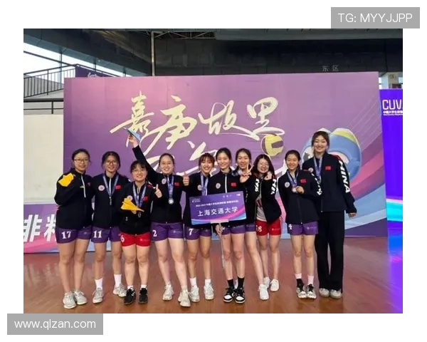 武汉排球队选拔赛表现分析:灵活性与团队协作的完美结合 武汉排球队选拔赛表现分析:灵活性与团队协作的完美结合